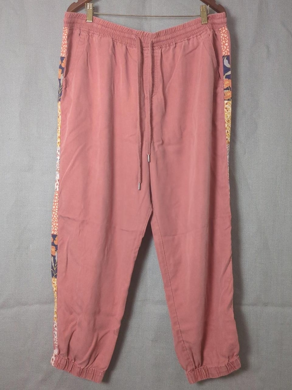 Knox Rose Dusty Rose Drawstring Joggers with Floral Side Panels